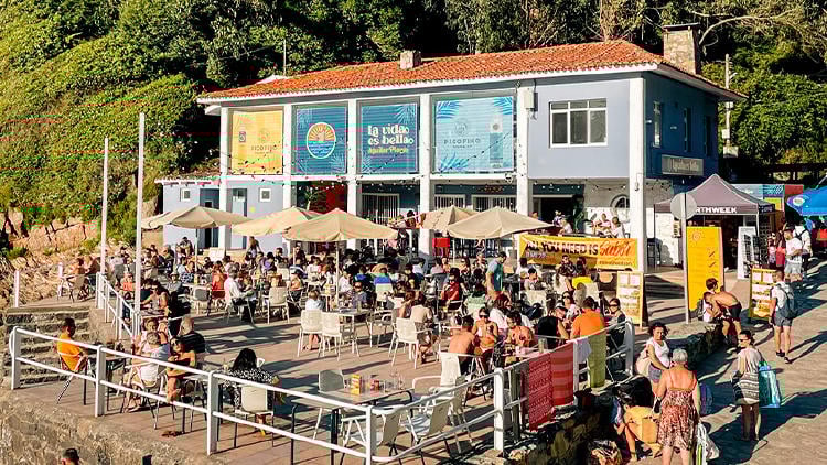 chiringuitos asturias vida es bella playa de aguilar La Vida es Bella en la playa de Aguilar de Muros de Nalón