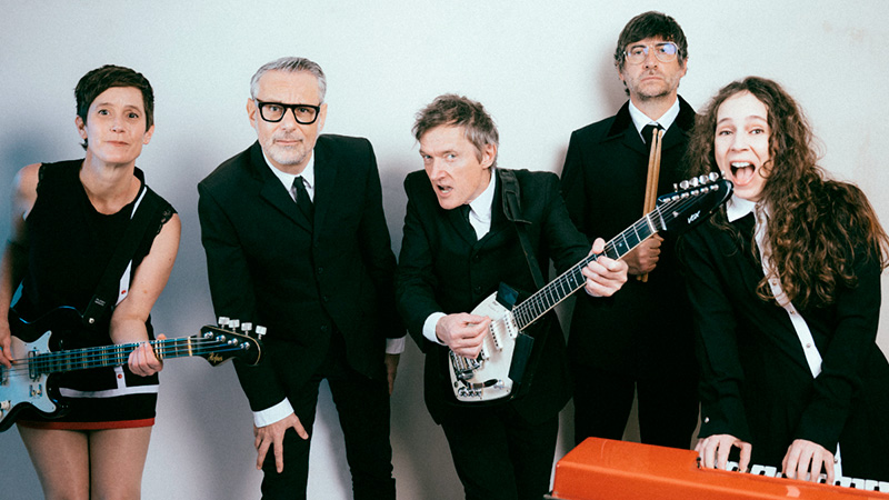 agenda abril asturias concierto giant robots