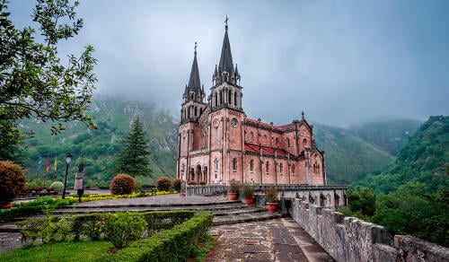 covadonga asturias Qué ver en Covadonga: Lagos, Santuario, Basílica...