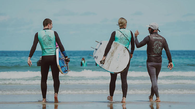 escuelas surf en asturias llanes surf school Llanes Surf School (Llanes)