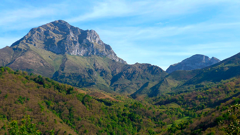 montanas asturias pico pierzu