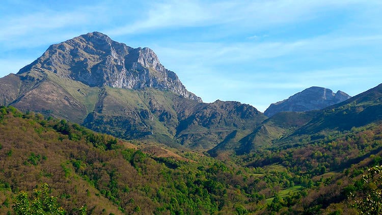 montanas asturias pico pierzu