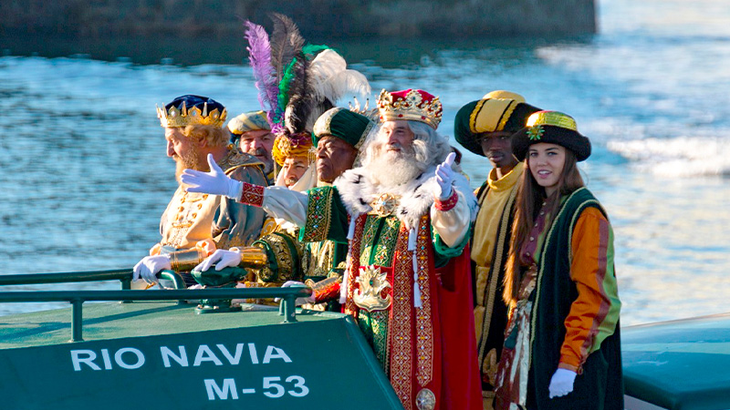 Cabalgata de Reyes Magos Gijón