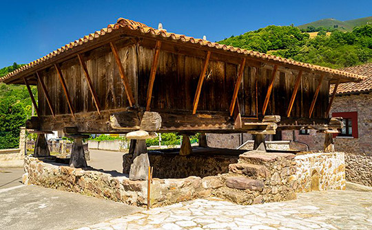 Hórreos, paneras y cabazos en Asturias